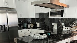 Unclassified image, 4 of 20, button - Peaceful 3-bedroom house in beautiful Clearwater (Clearwater)
