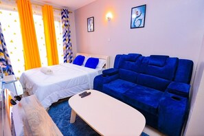 1 habitación, tabla de planchar con plancha, wifi y ropa de cama 