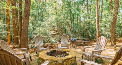 Tiny Home in Deer Lick Falls Community