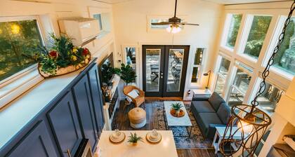 Tiny Home in Deer Lick Falls Community