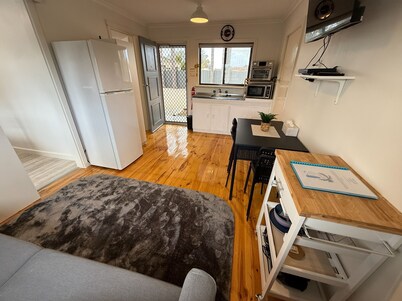 3 by the Sea at Coobowie Unit 2 - 2 bedrooms - dog friendly-Off peak special!