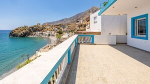 House - The Libyan Coast House (Archanes-Asterousia)