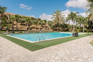 Pool - Agriturismo Ponte Calatrasi Room 'Relax 15' with shared pool, Wi-Fi and air conditioning (Monreale)