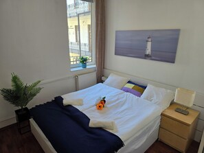 1 chambre, fer et planche à repasser, lit parapluie, Wi-Fi gratuit