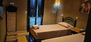 Standard Twin Room, Balcony, Garden View