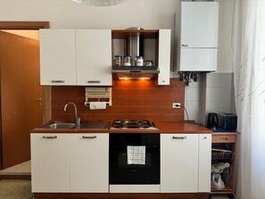Microwave, stovetop