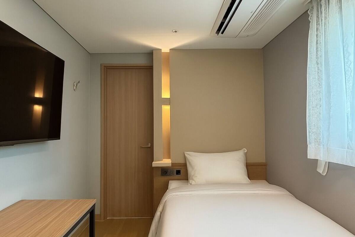 Comfort Single Room, City View | Free WiFi