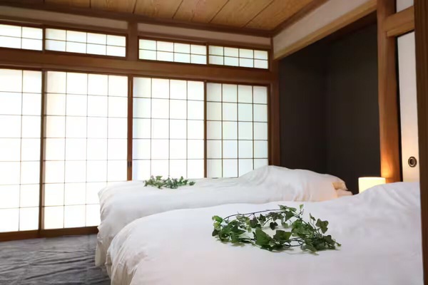 Casa básica, vista a la ciudad | Cortinas blackout, tabla de planchar con plancha y wifi gratis