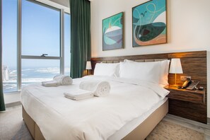 2 bedrooms, in-room safe, iron/ironing board, free WiFi