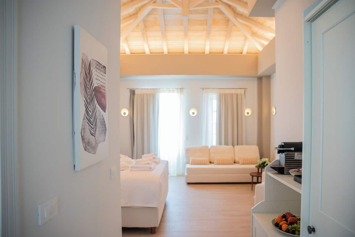 Superior Suite, Balcony, Sea View | Hypo-allergenic bedding, in-room safe, iron/ironing board, free WiFi