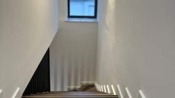 Family Villa, Mountain View | In-room safe, blackout curtains, soundproofing, iron/ironing board