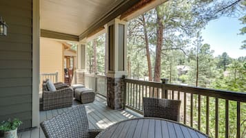 Apartment (2 Bedrooms) | Bahagian dalam