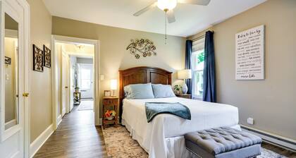 Walk Downtown: Inviting Apartment in Greensboro!