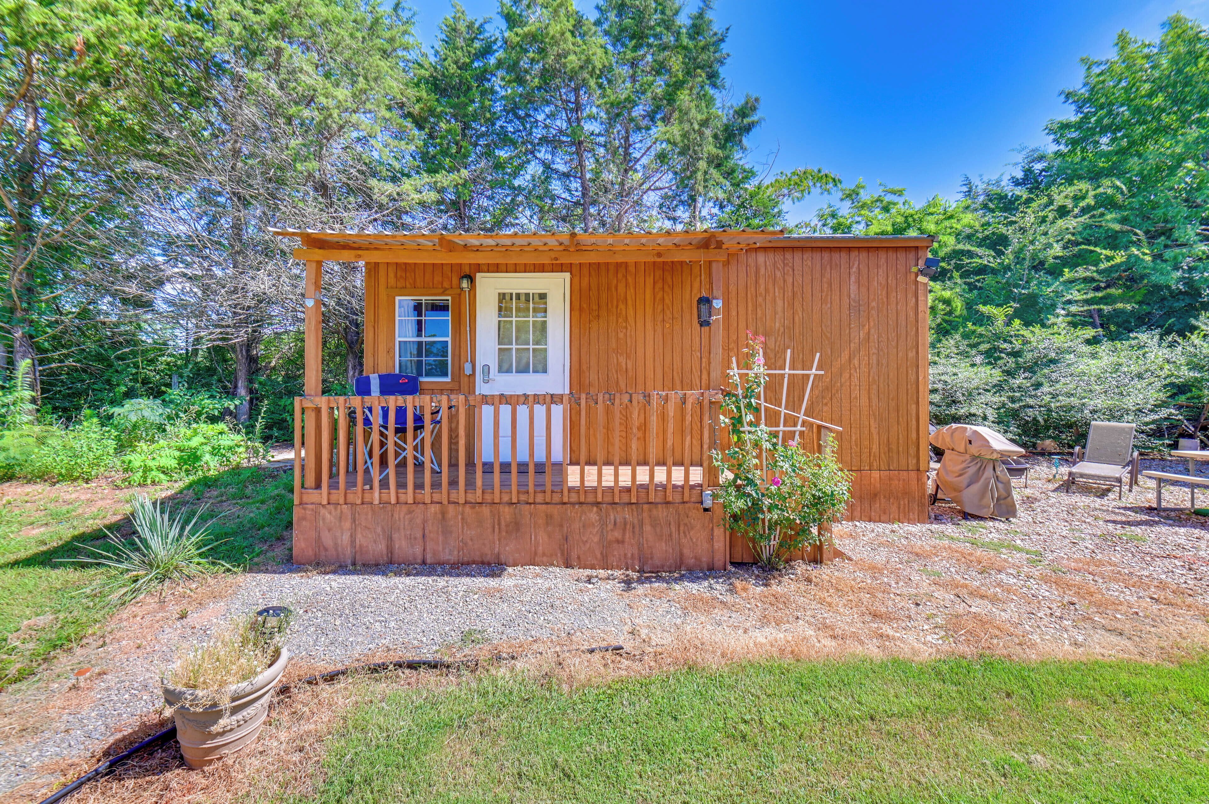 Apartemen (0 Bedroom) | Bagian depan properti