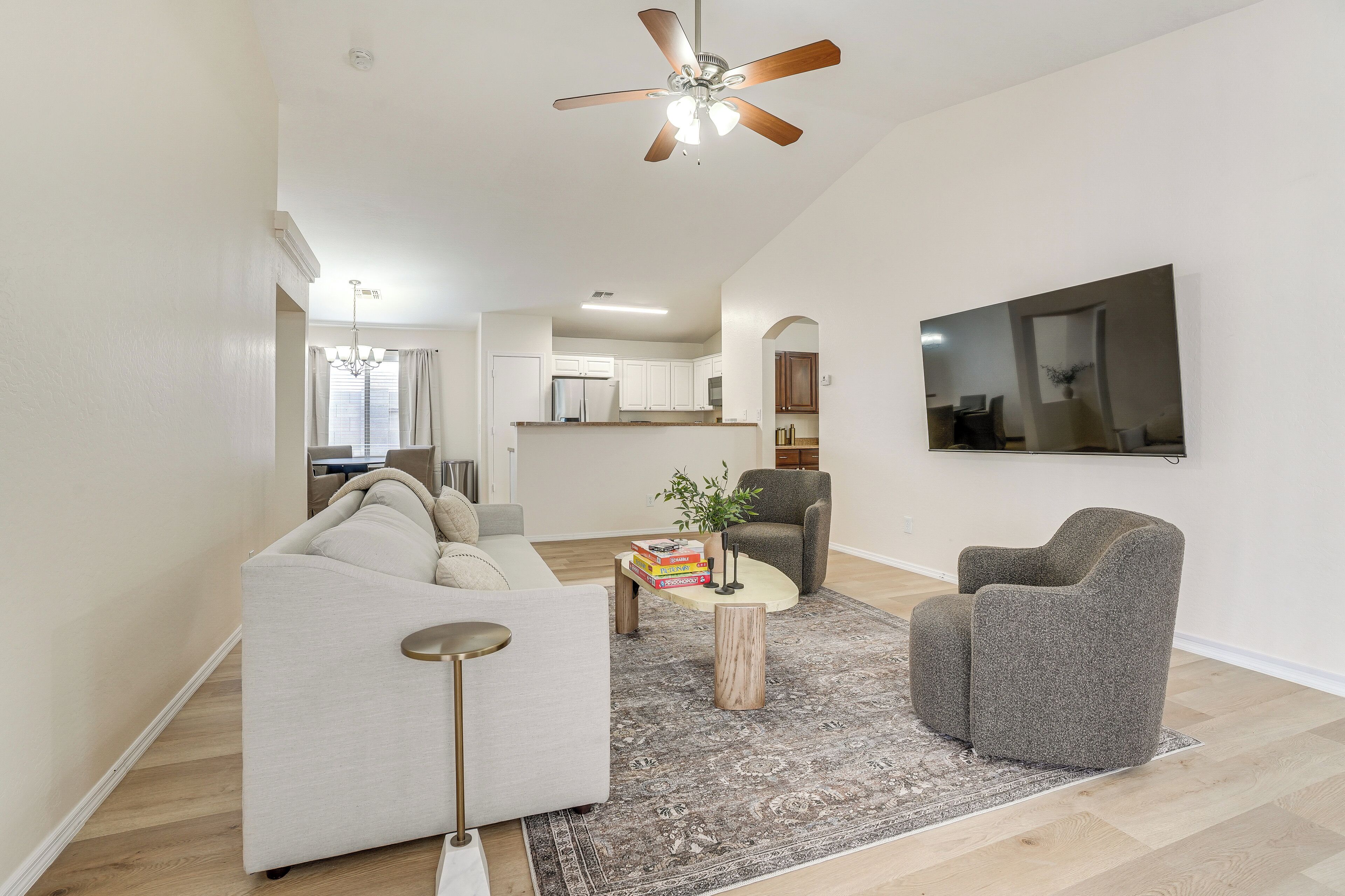 House (4 Bedrooms) | Interior