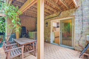 Apartment (1 Bedroom) | Interior - < 25 Mi to Downtown Baltimore & DC: Apt w/ Deck (Columbia)