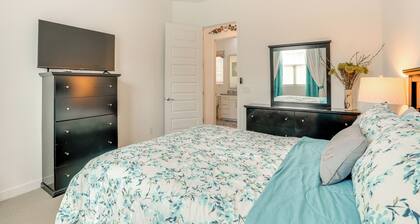 6 Mi to Surprise Stadium: Apt w/ Pool Access!