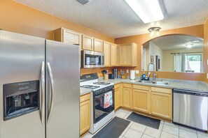 House (3 Bedrooms) | Interior - 4 Mi to Old Town: Pet-friendly Home w/ Fenced Yard (Albuquerque)