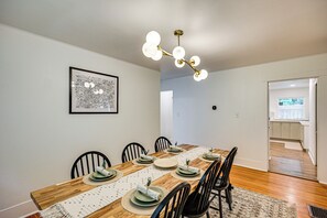 House (3 Bedrooms) | Interior