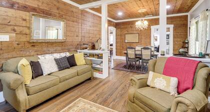 1925 Craftsman Bungalow - 1 Mi to Dtwn Waxahachie!