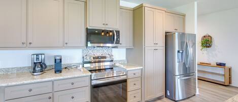 House (3 Bedrooms) | Interior