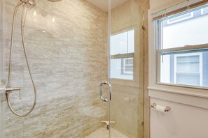 Rumah (4 Bedrooms) | Interior