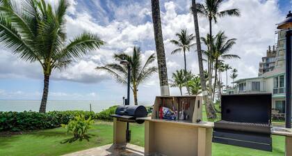 Beachfront Penthouse w/ 3 Lanais on Oahu!