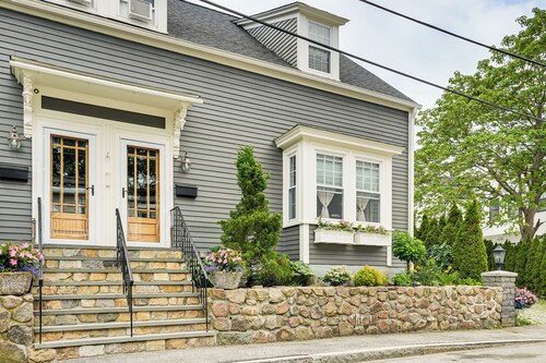 1 Mi to Beach: Manchester-by-the-sea Retreat!