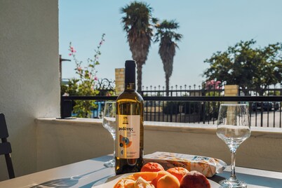 Aetherion Urban Elegance – Where Minimal Design Meets Coastal Calm