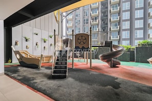 Children’s play area – outdoor