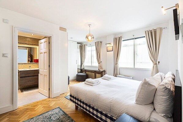 Apartment (Chic Marylebone Central Flat) | 3 bedrooms, free WiFi - Chic Marylebone Central Flat (London)