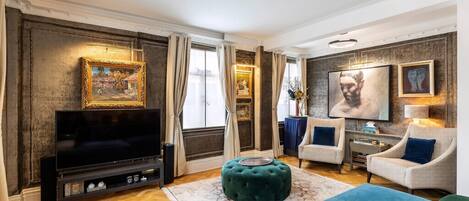Apartment (Chic Marylebone Central Flat) | Living room