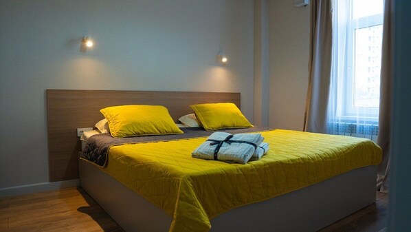 WiFi, bed sheets