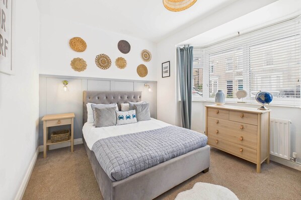 2 soveværelser, strygejern/strygebræt, sengetøj