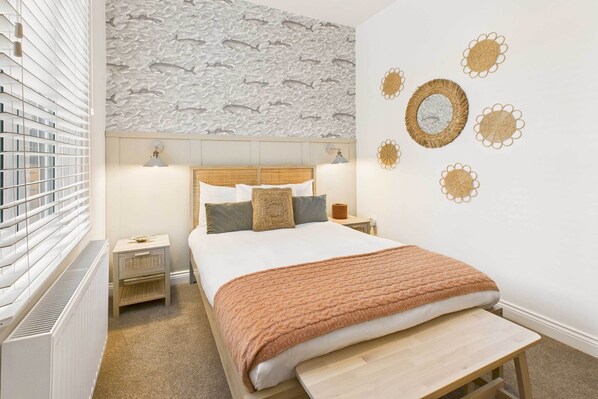 2 habitaciones, tabla de planchar con plancha, wifi y ropa de cama