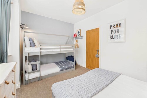 Host & Stay | Surf Jewel