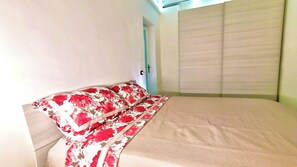 1 soverom, safe på rommet, strykejern/-brett og wi-fi