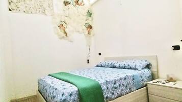 1 camera, una cassaforte in camera, ferro/asse da stiro, Wi-Fi