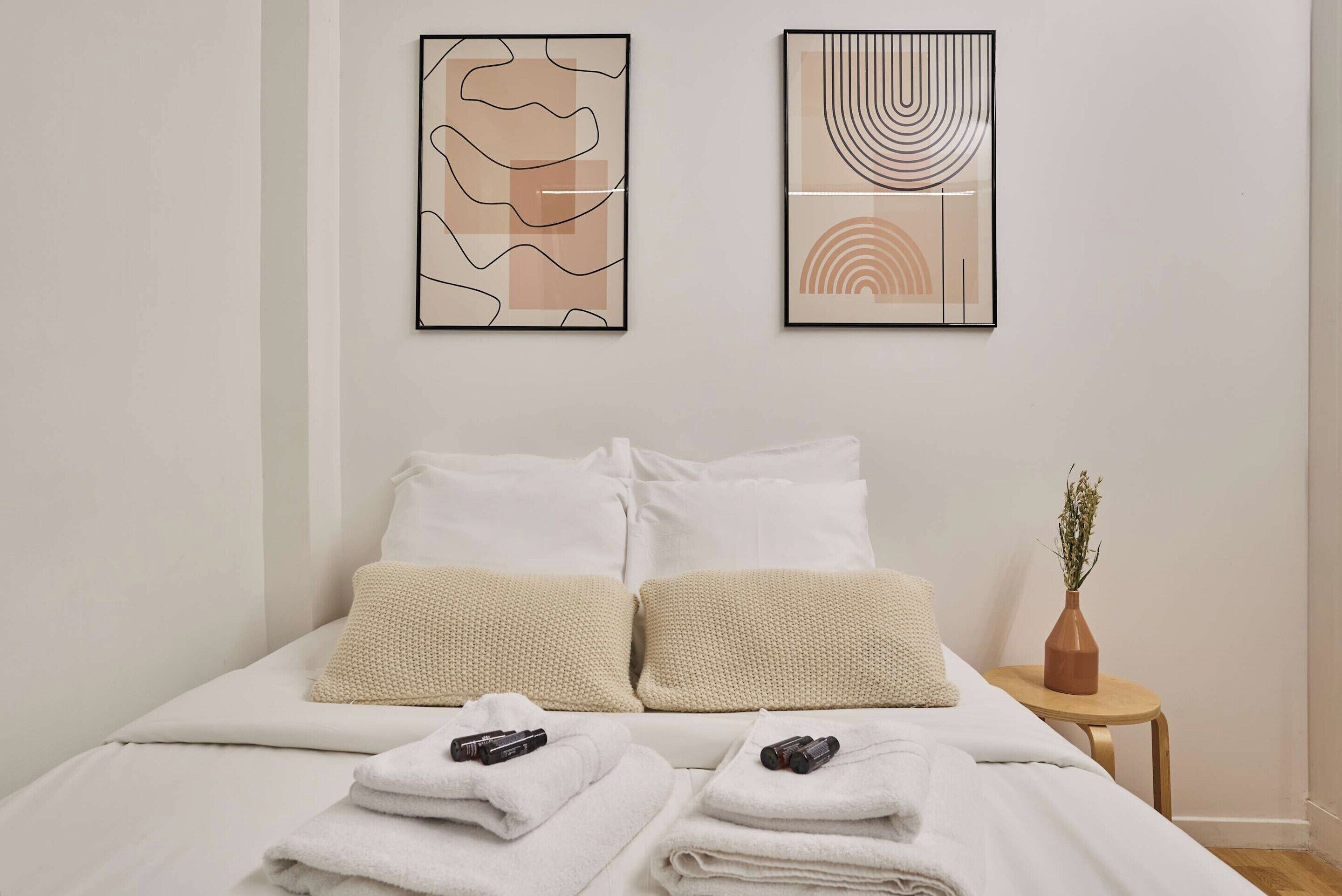 Apartment | 2 Schlafzimmer, laptopgeeigneter Arbeitsplatz, Bügeleisen/Bügelbrett