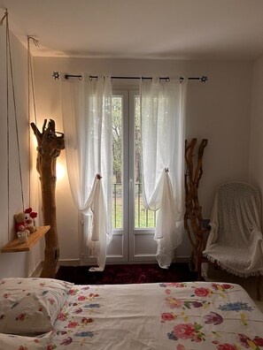 2 chambres, fer et planche Ă repasser, Wi-Fi, draps fournis