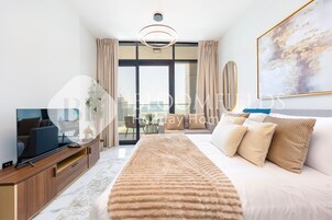 In-room safe, iron/ironing board, free WiFi