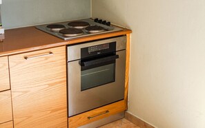 2 bedrooms - Bright Comfy 2BR Apartment by the Adriatic (Durrës)