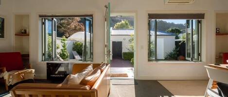 Smart TV, fireplace, offices