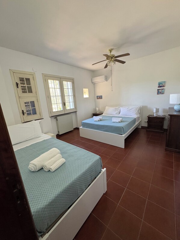 3 bedrooms, WiFi, bed sheets