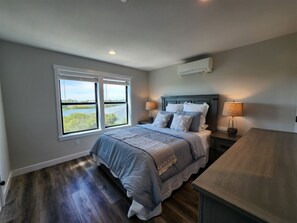 4 habitaciones, internet y ropa de cama