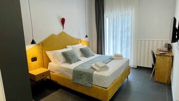 4 Schlafzimmer, Schreibtisch, Bügeleisen/Bügelbrett, kostenloses WLAN