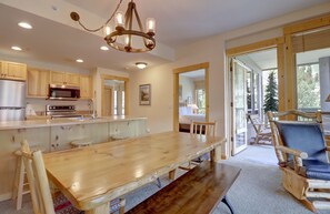 Condo, 3 Bedrooms | Dining