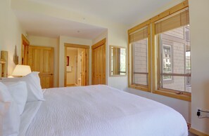 Condo, 3 Bedrooms | 3 bedrooms, desk, laptop workspace, iron/ironing board