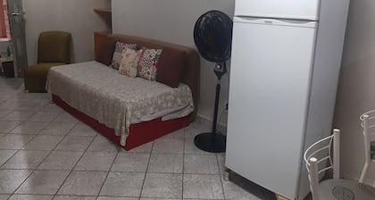 Casa de hóspedes em ótimo bairro.