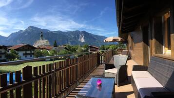 Premium-Penthouse, Bergblick | Terrasse/Patio